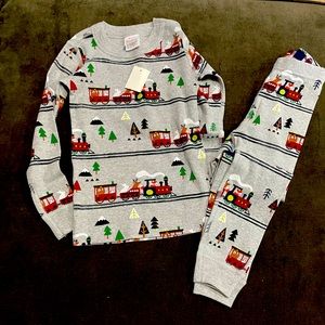 Hannah Andersson Gray Christmas Pajama set size 100cm new with tag